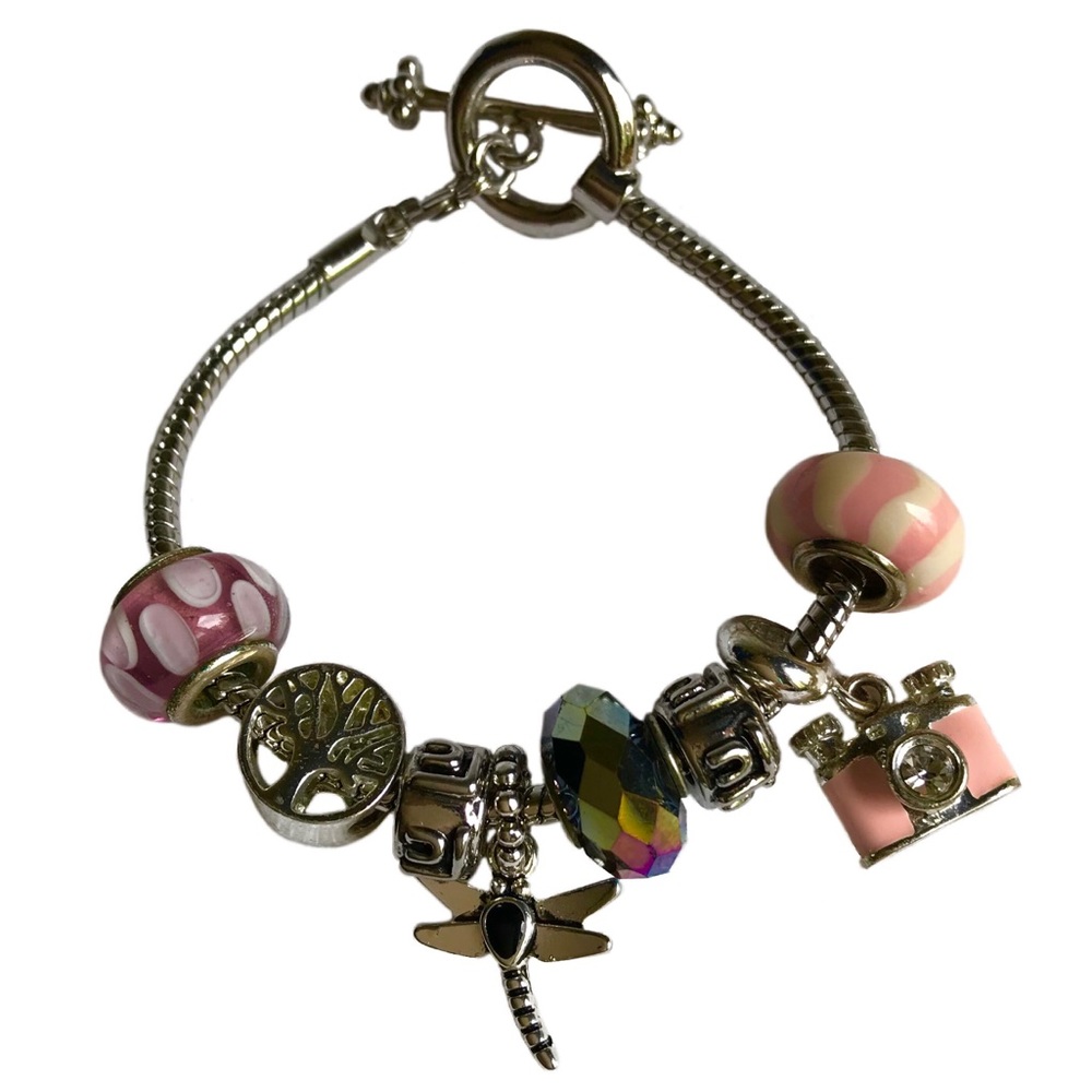 DaVinci Toggle Clasp Charm Bracelet - 8 Charms
